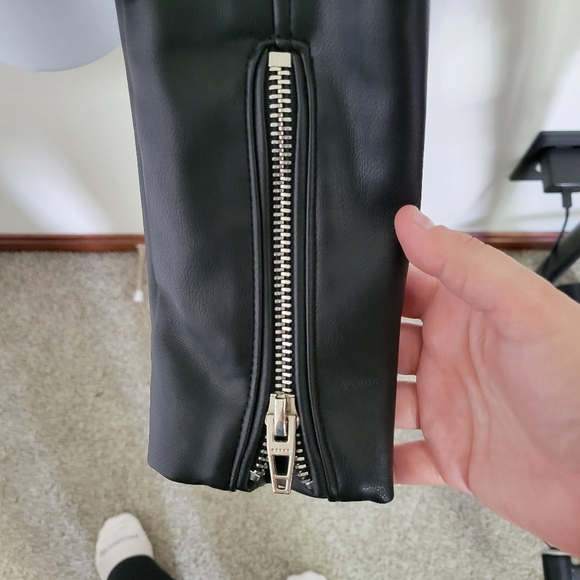 Blank NYC Faux Leather Black Moto Jacket - Sz XS - Picture 4 of 9